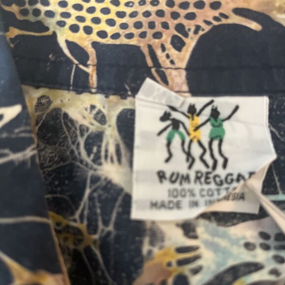 Rum Reggae‎ Shirt Mens XL Batik Blue Fish Print Hawaiian Short Sleeve Travel - Picture 3 of 10